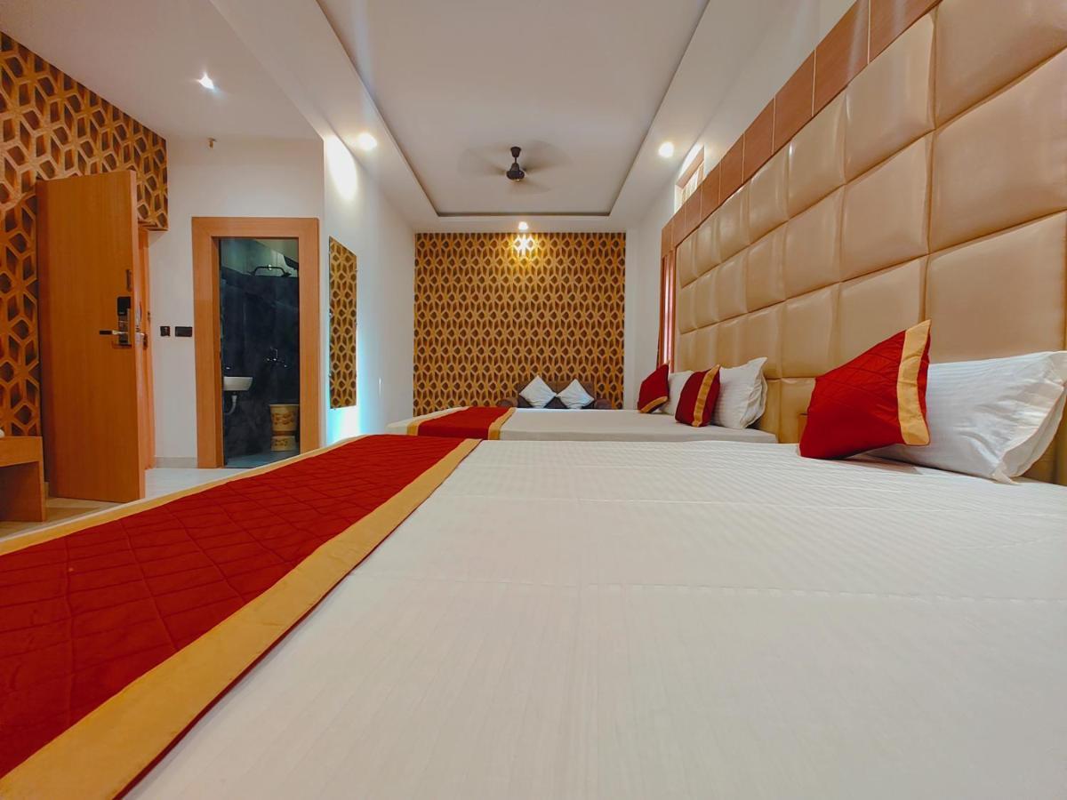 Avadh Sunshine Palace Hotel And Resort Ayodhya ภายนอก รูปภาพ