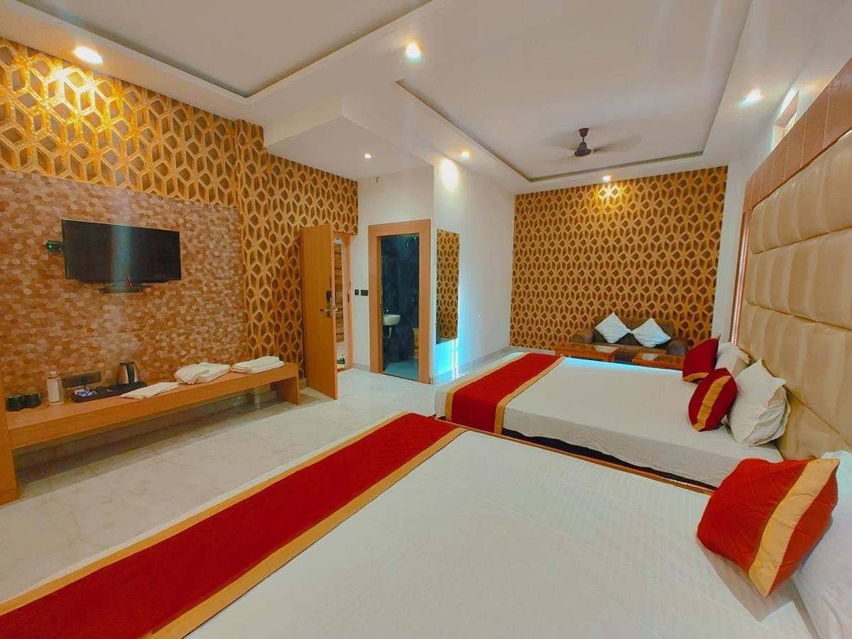 Avadh Sunshine Palace Hotel And Resort Ayodhya ภายนอก รูปภาพ