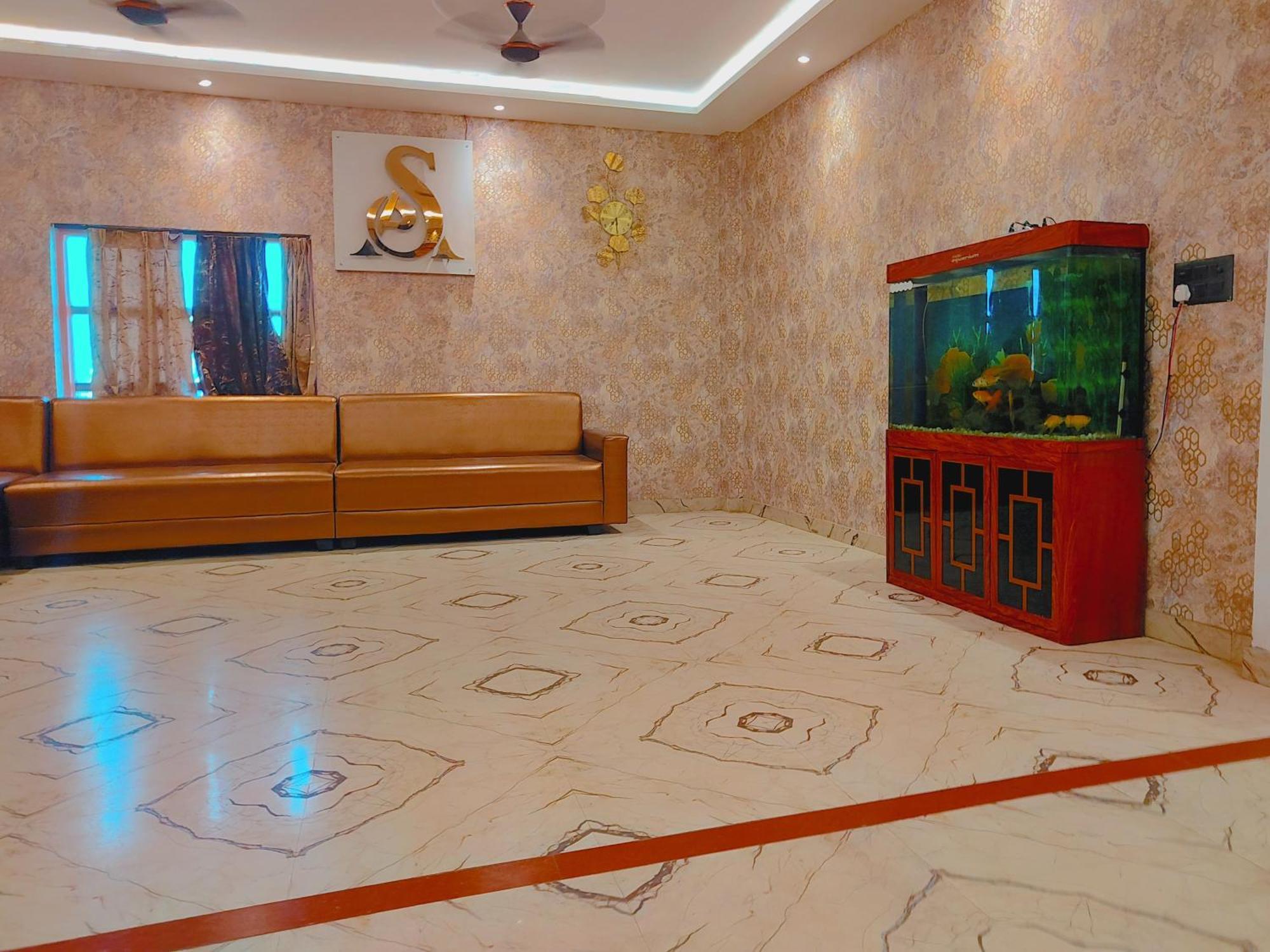 Avadh Sunshine Palace Hotel And Resort Ayodhya ภายนอก รูปภาพ