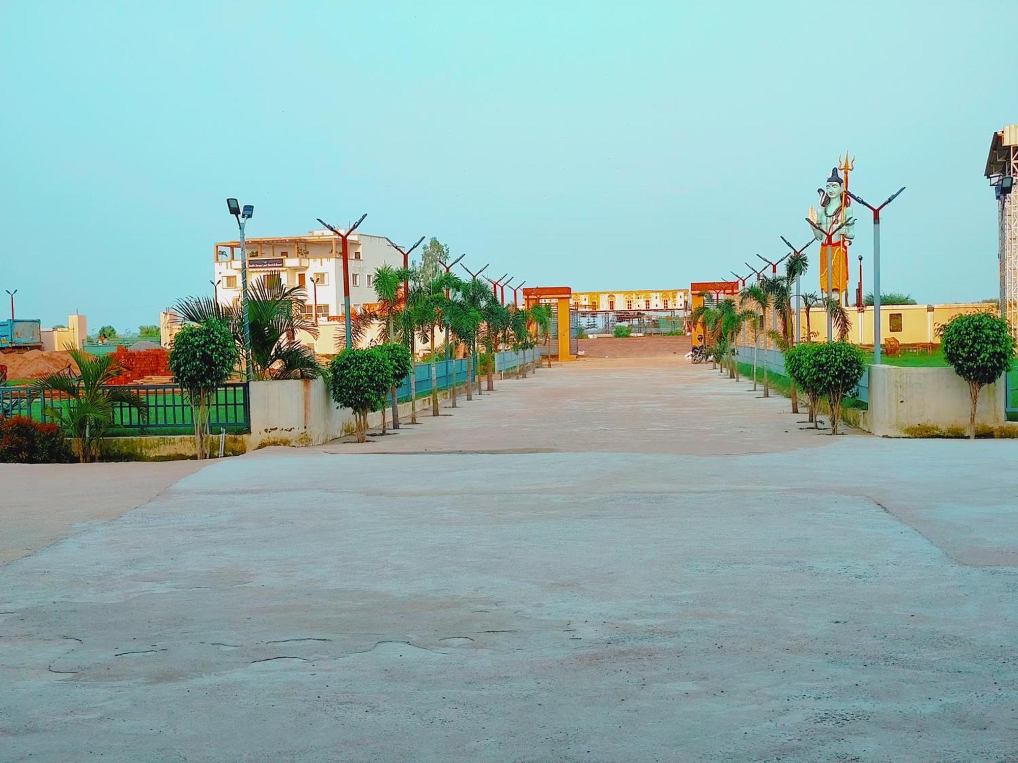 Avadh Sunshine Palace Hotel And Resort Ayodhya ภายนอก รูปภาพ