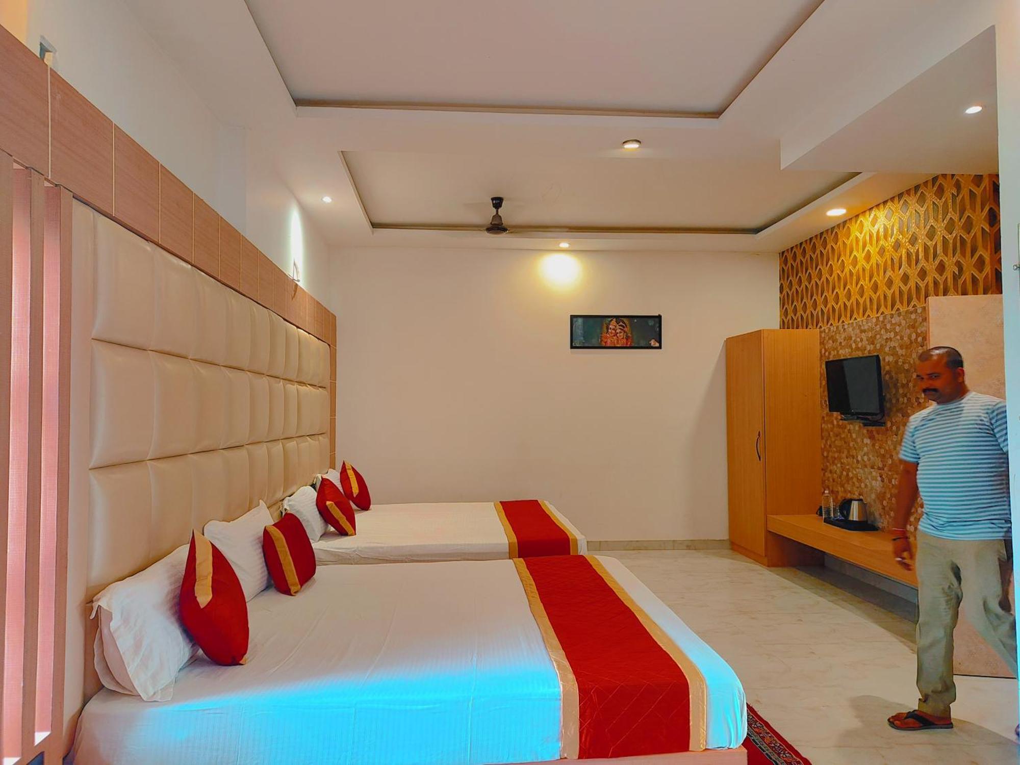 Avadh Sunshine Palace Hotel And Resort Ayodhya ภายนอก รูปภาพ