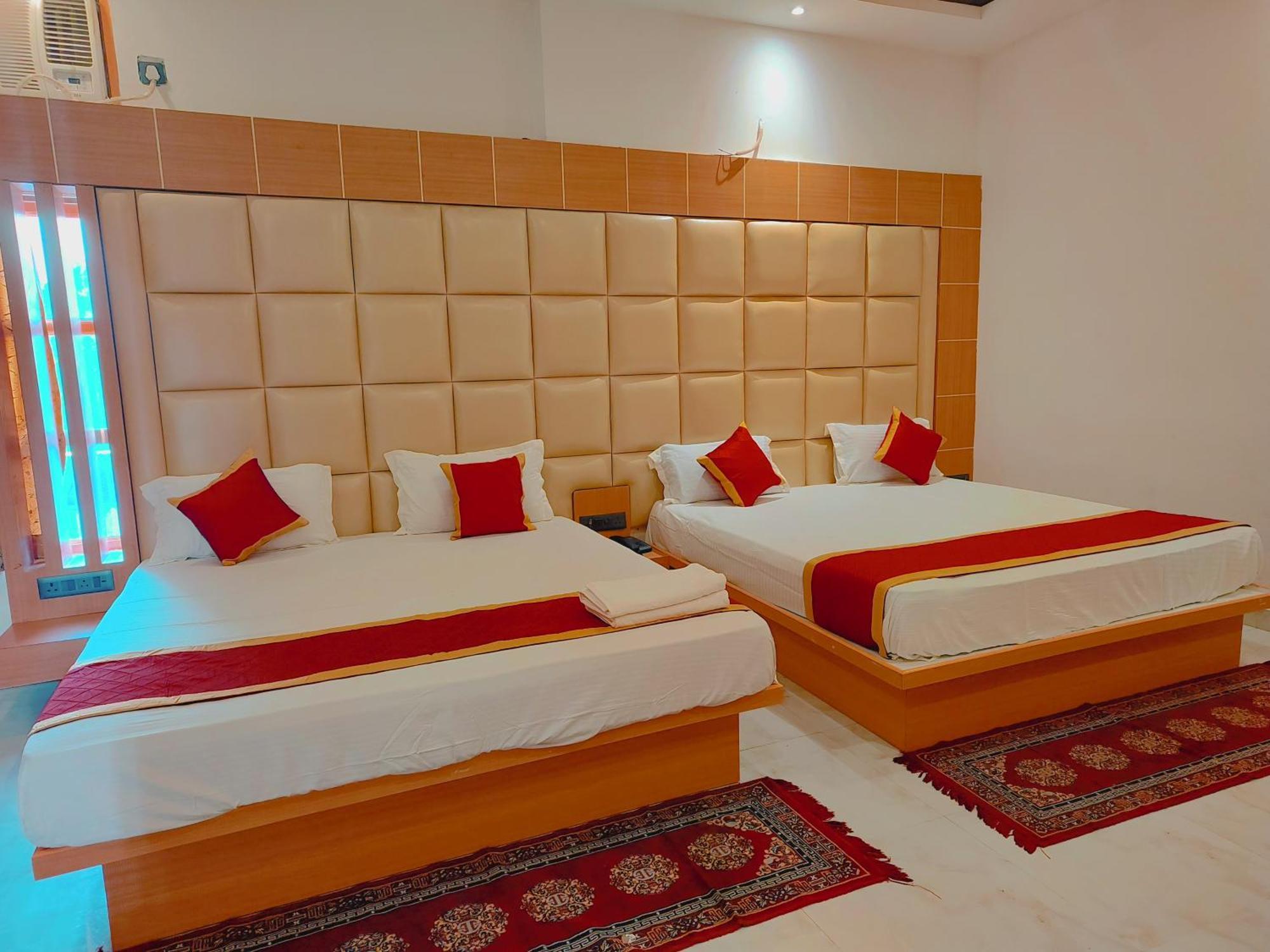 Avadh Sunshine Palace Hotel And Resort Ayodhya ภายนอก รูปภาพ